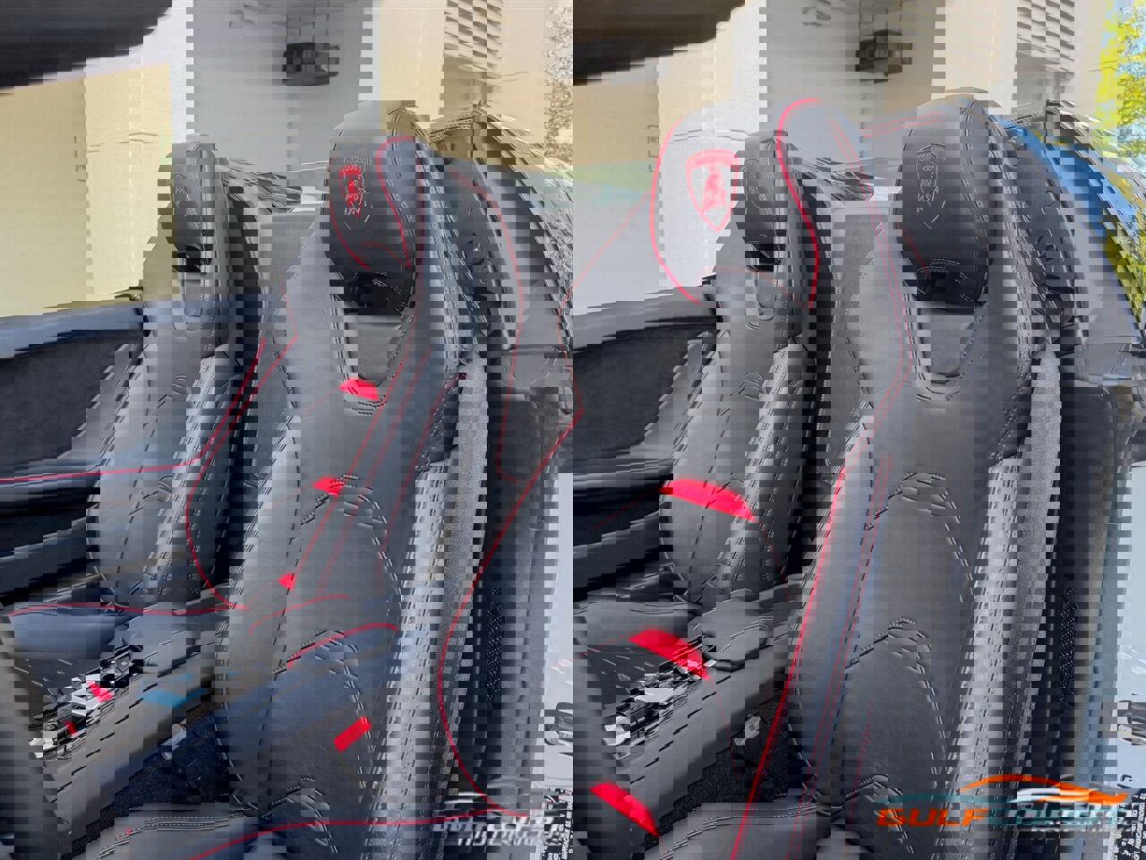 Used 2020 Lamborghini Huracan EVO image 24