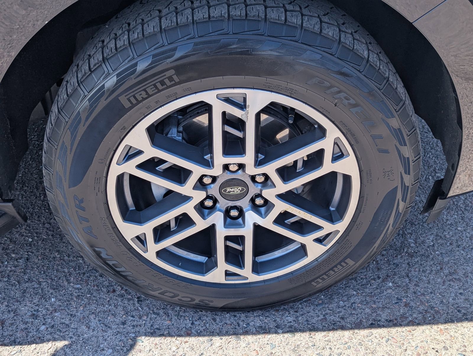 Certified 2025 Ford Expedition Active AWD/4WD image 9