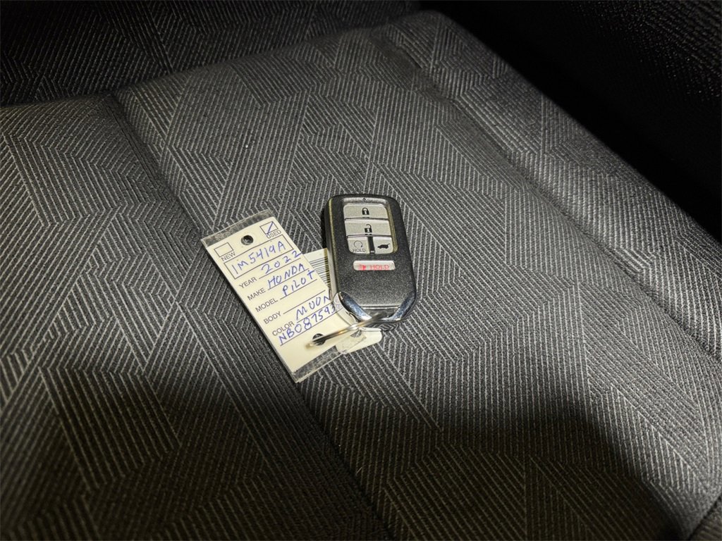 Used 2022 Honda Pilot Sport image 32