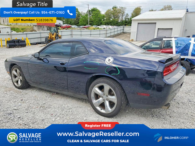 Used 2012 Dodge Challenger SXT Plus RWD image 3