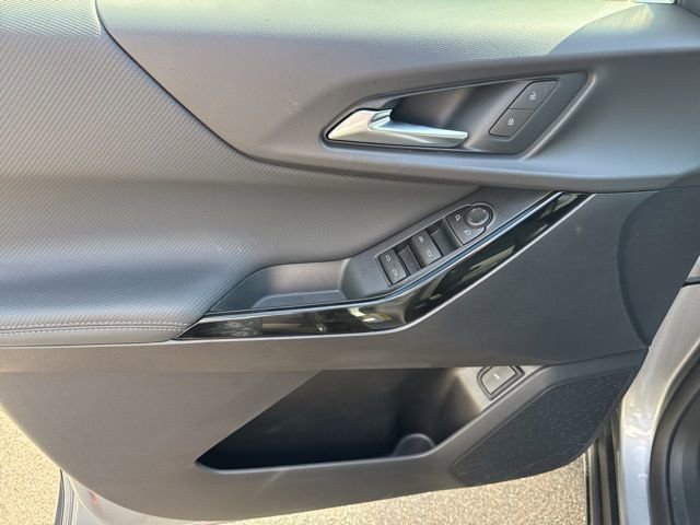 New 2026 Chevrolet Equinox LT w/ Convenience Package II image 8