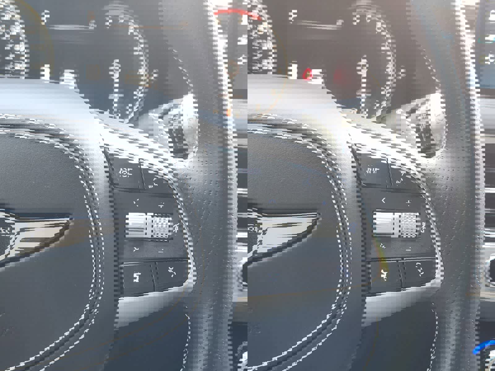 Used 2025 Genesis G70 3.3T Advanced w/ Sport Prestige Package RWD image 29