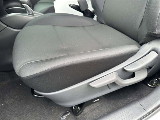 New 2025 Nissan Kicks Play S image 15