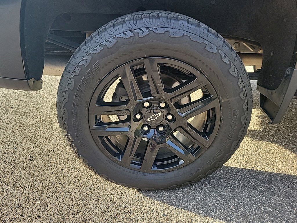 Used 2021 Chevrolet Silverado 1500 LT Trail Boss w/ Bed Protection Package AWD/4WD image 25