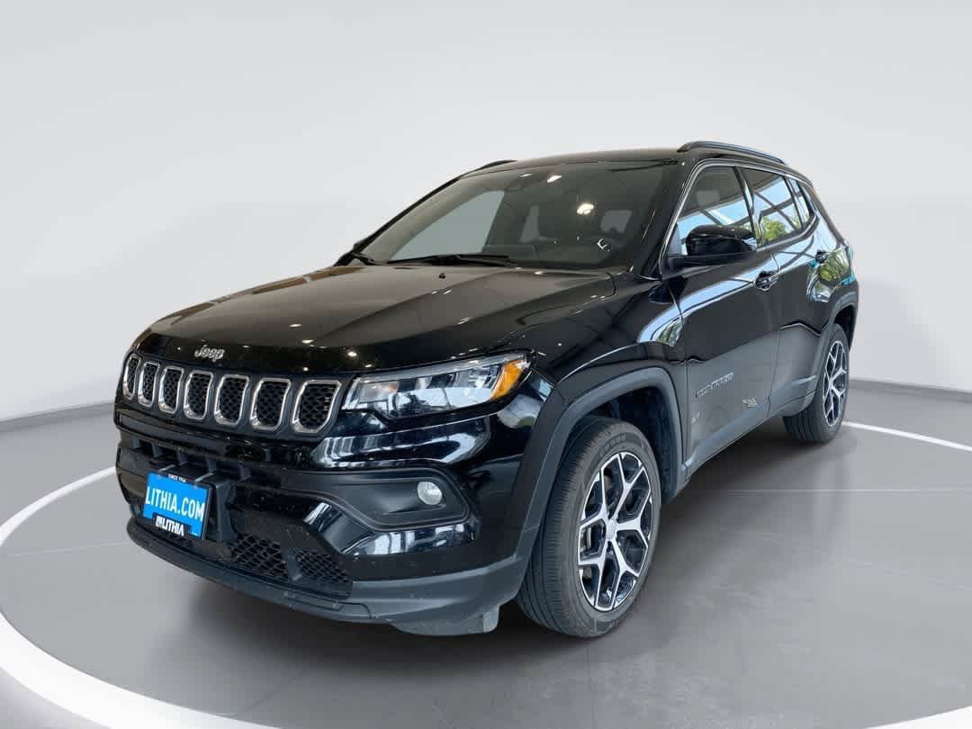 Used 2024 Jeep Compass Latitude