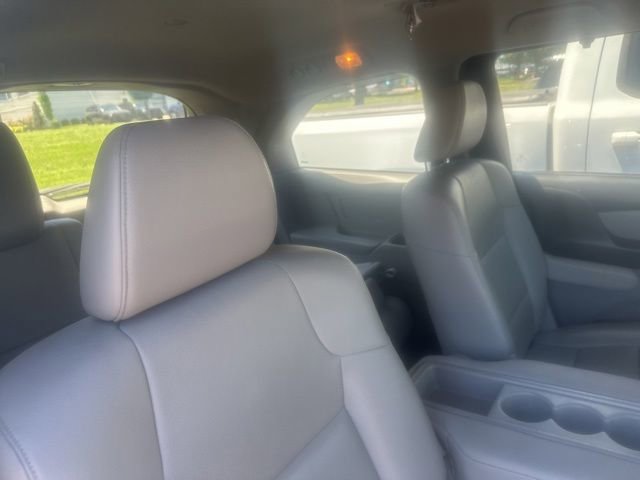 Used 2016 Honda Odyssey EX-L image 12