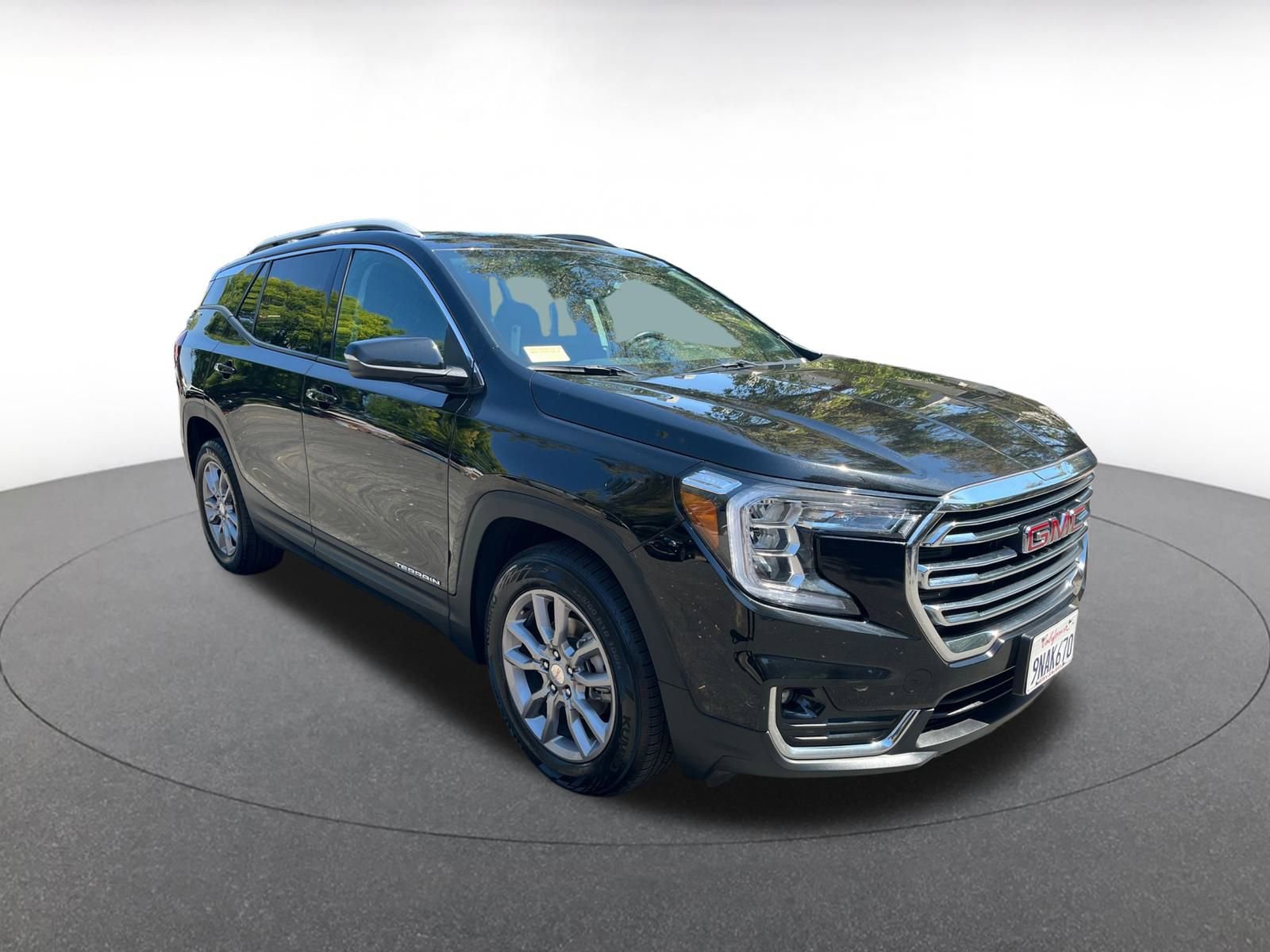 Used 2024 GMC Terrain SLT