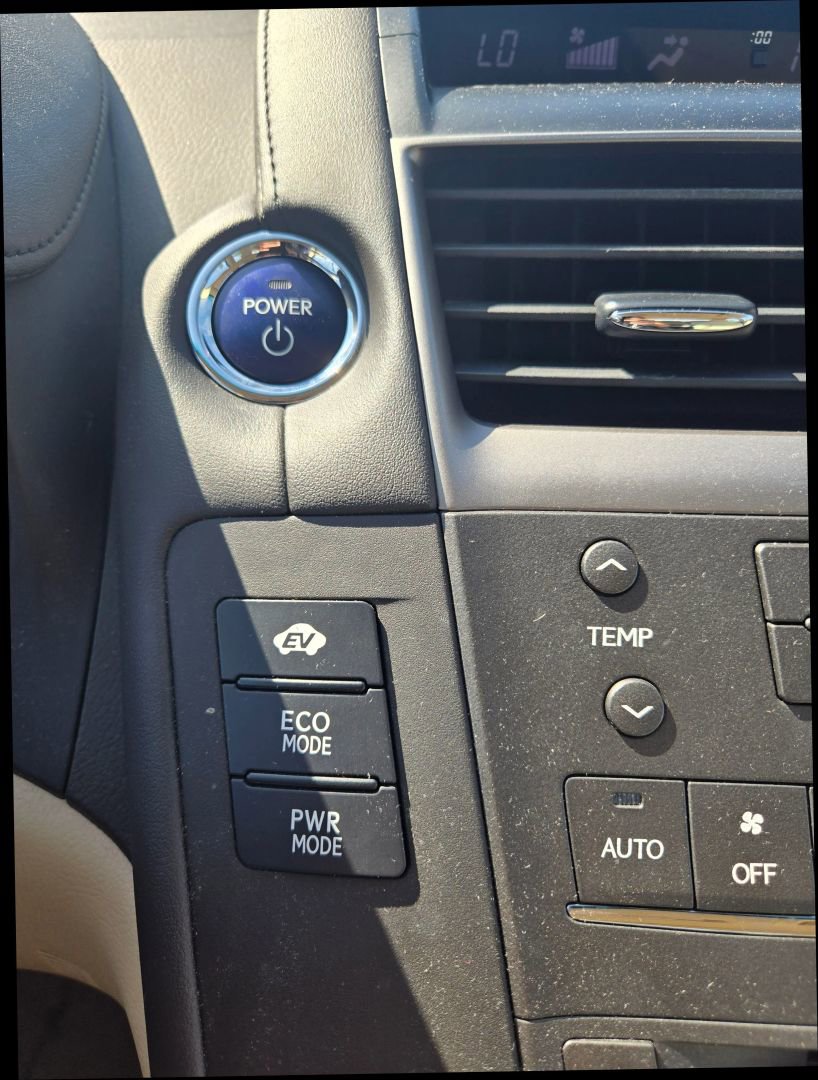 Used 2011 Lexus HS 250h image 25