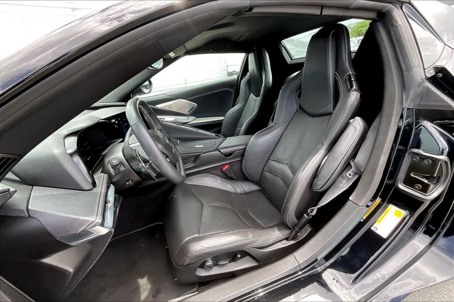 Used 2024 Chevrolet Corvette Stingray Preferred Conv w/ Battery Protection Package RWD image 28