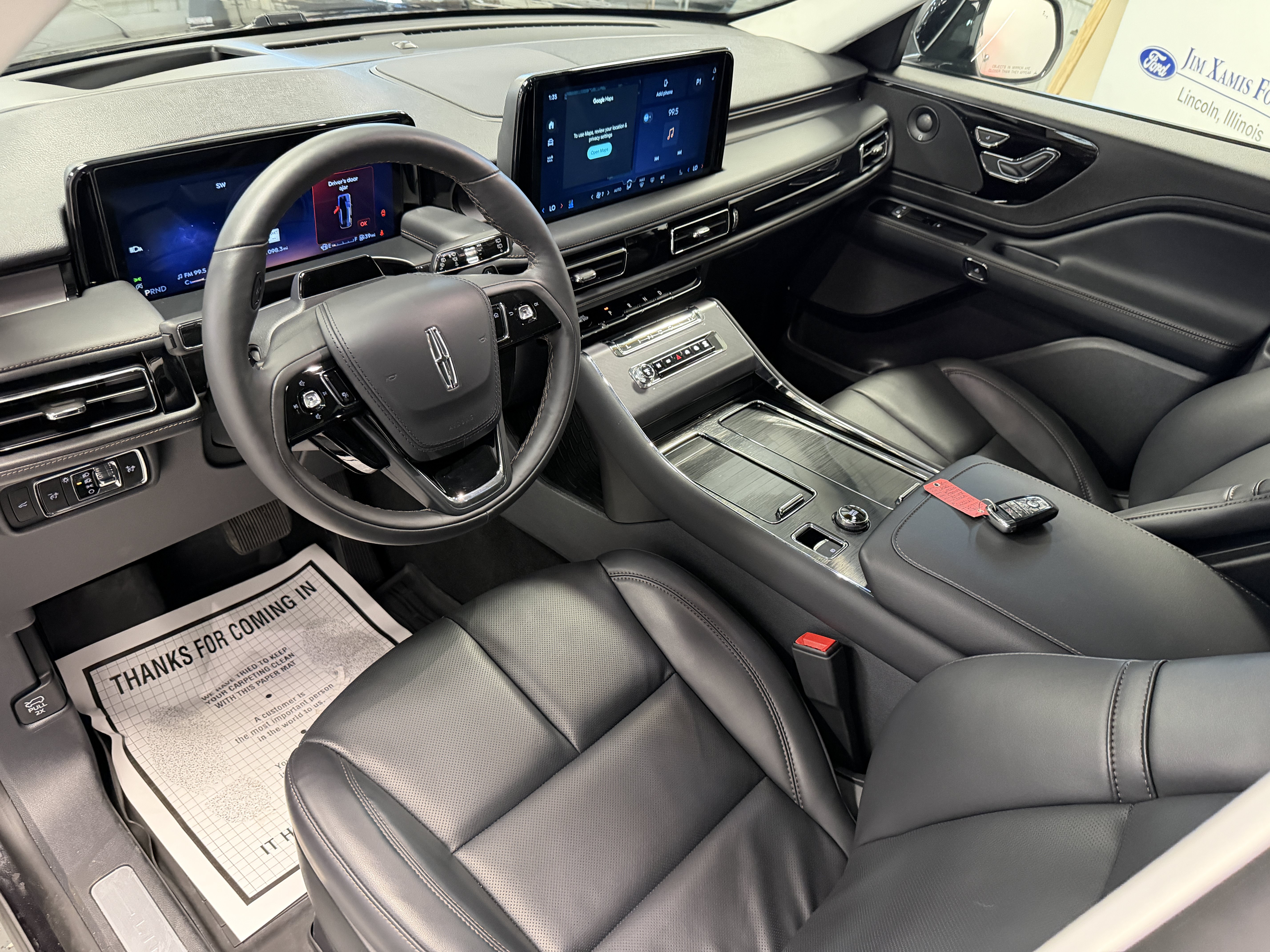 Used 2025 Lincoln Aviator AWD w/ Jet Appearance Package image 4