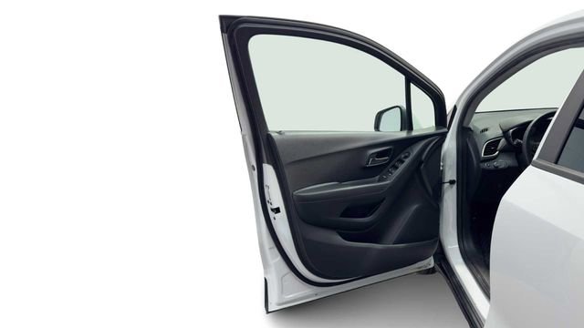 Used 2020 Chevrolet Trax LS image 10