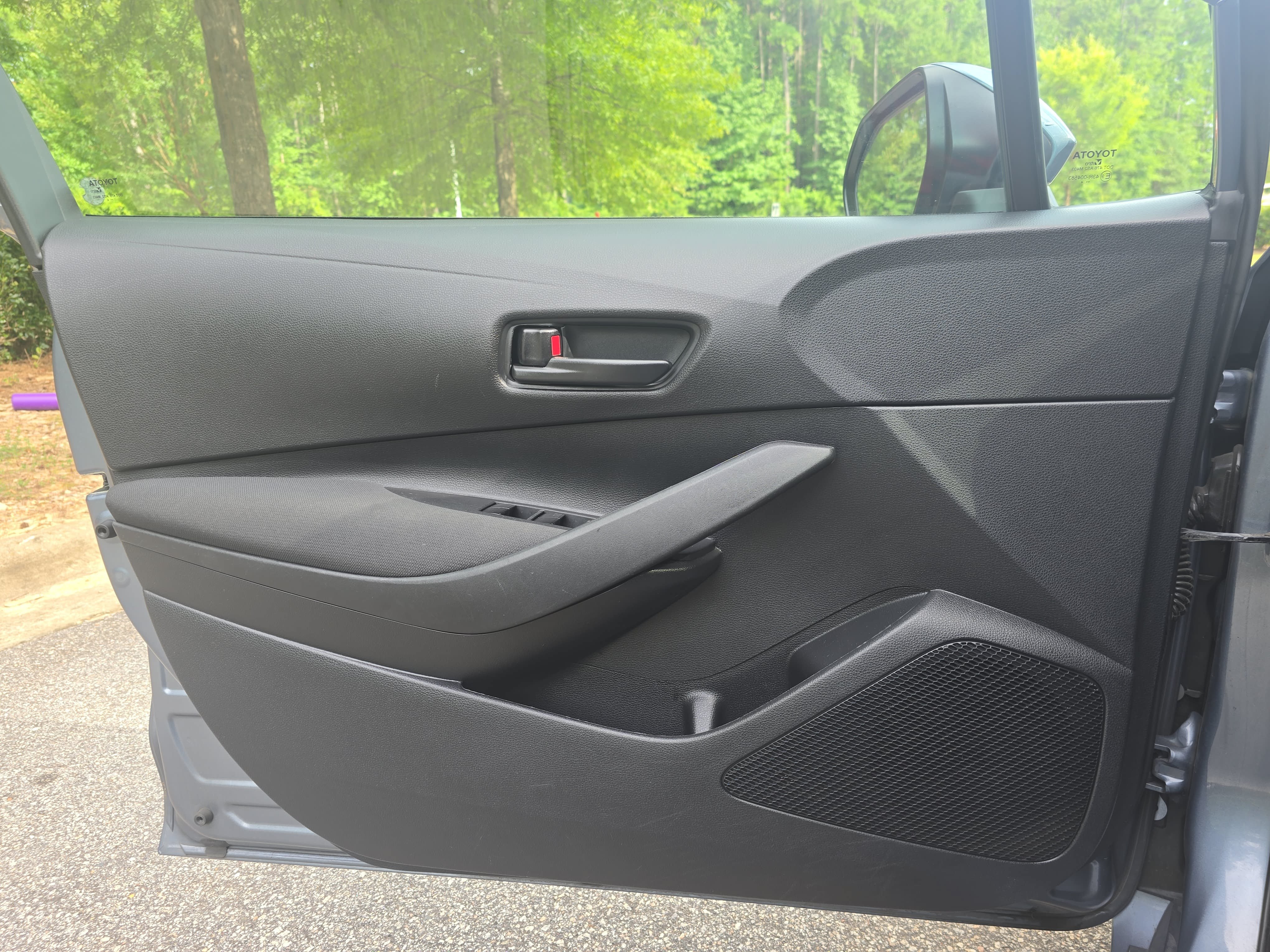Used 2024 Toyota Corolla LE FWD image 25