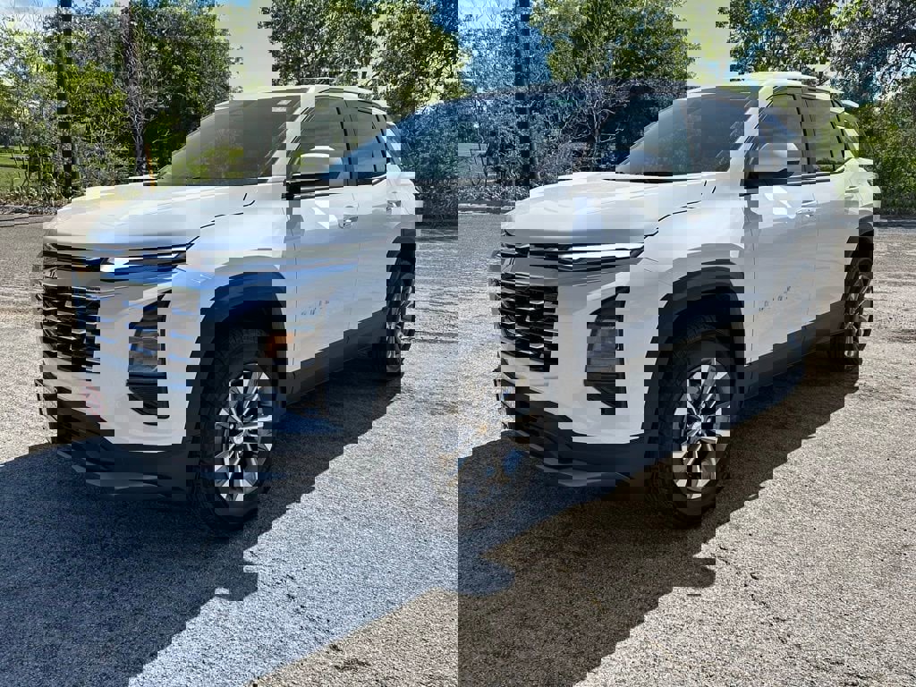 New 2026 Chevrolet Equinox LT AWD/4WD image 1