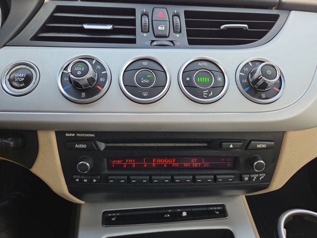 Used 2009 BMW Z4 sDrive30i RWD image 19
