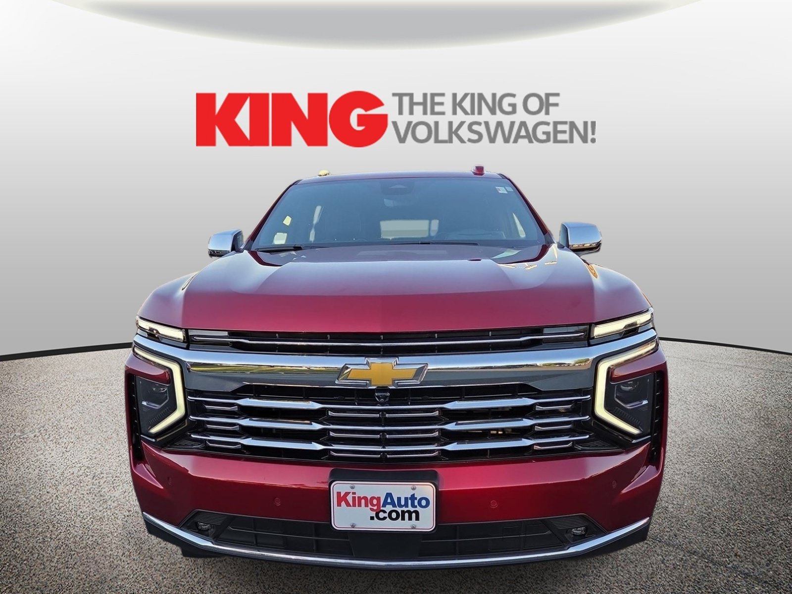 Used 2025 Chevrolet Suburban Premier AWD/4WD image 9