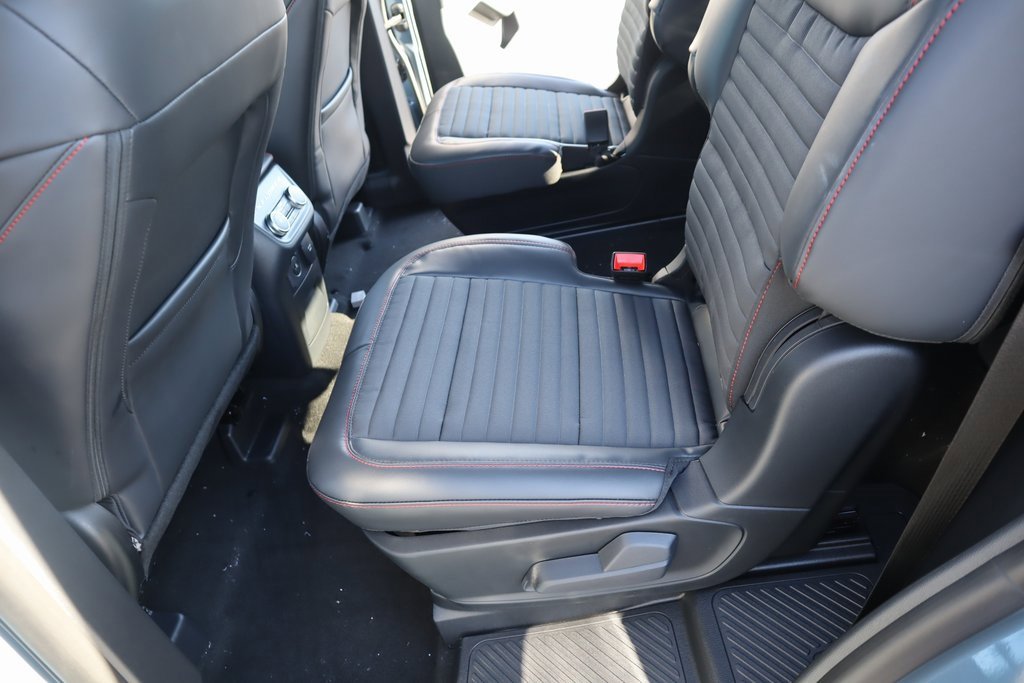 New 2026 Ford Explorer ST-Line w/ ST-Line Street Pack image 13