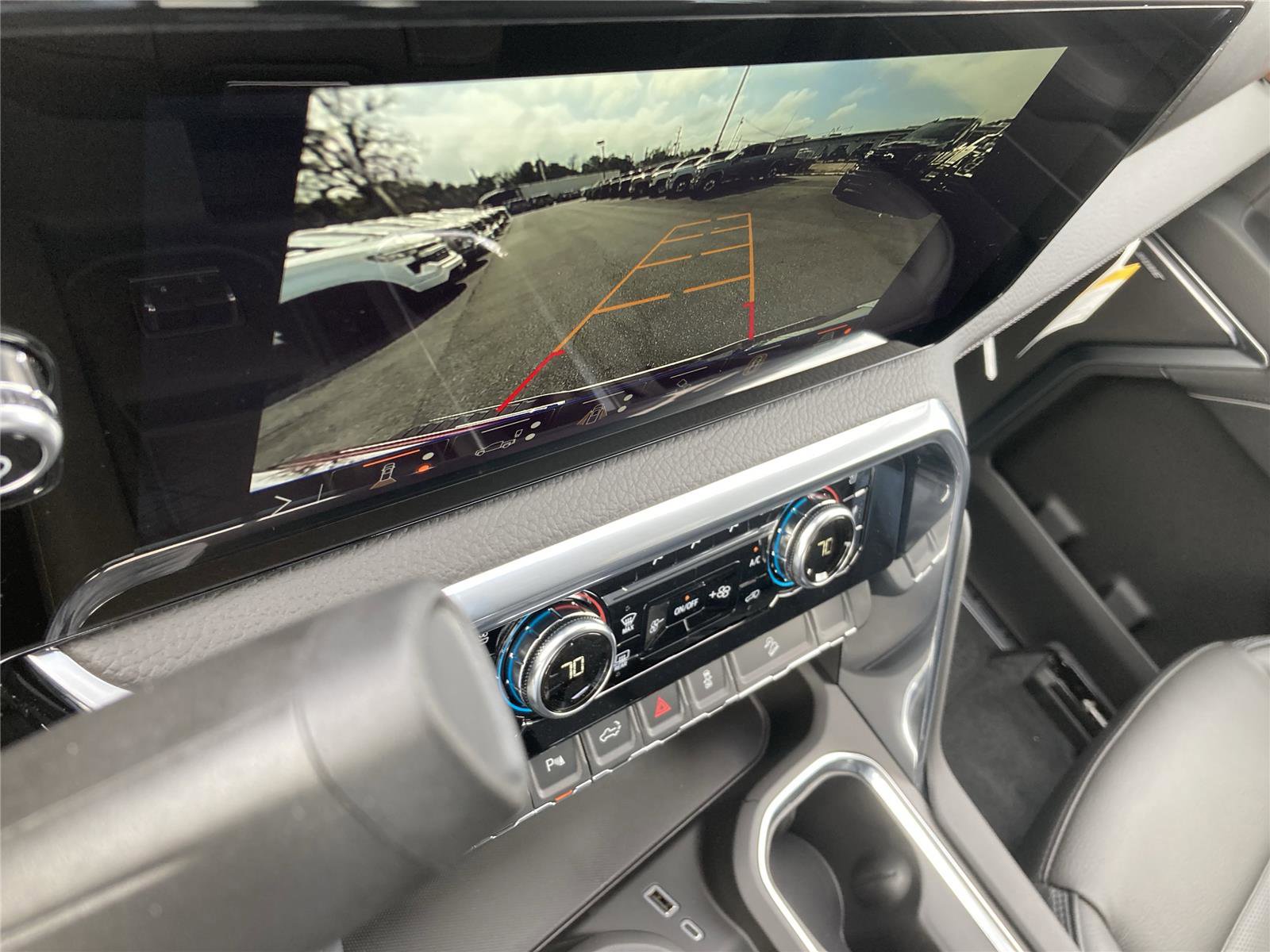 New 2026 GMC Sierra 2500 Denali w/ Denali Reserve Package image 30