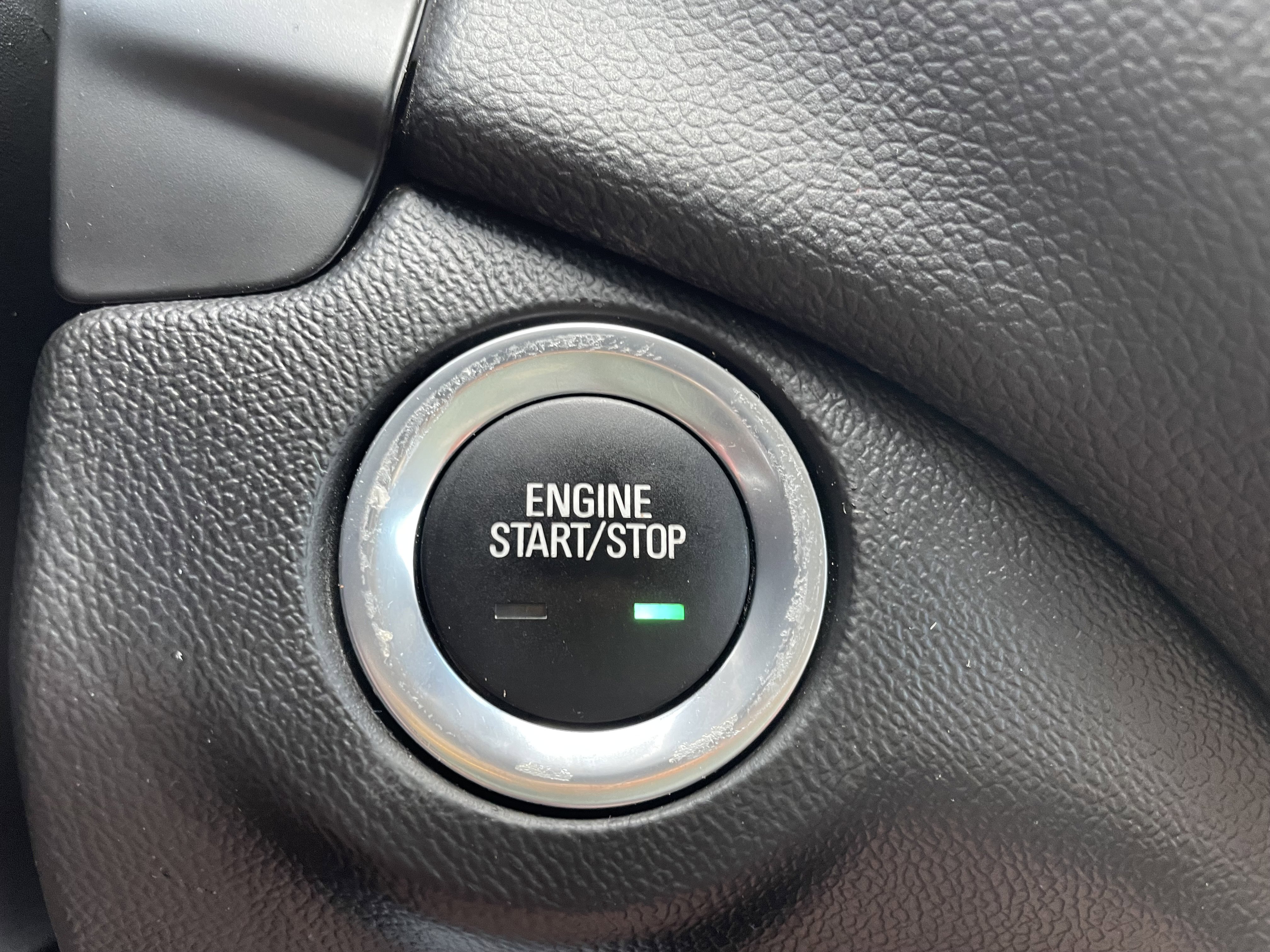 Used 2022 Chevrolet Equinox LT image 17