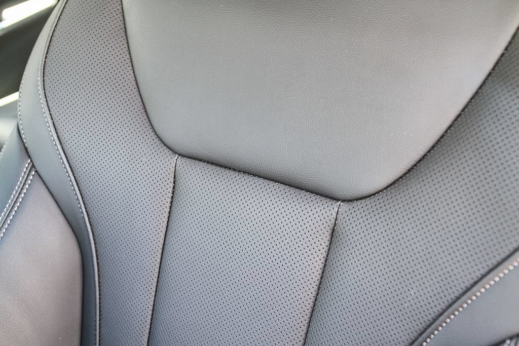 Used 2025 BMW 330i Sedan RWD image 21