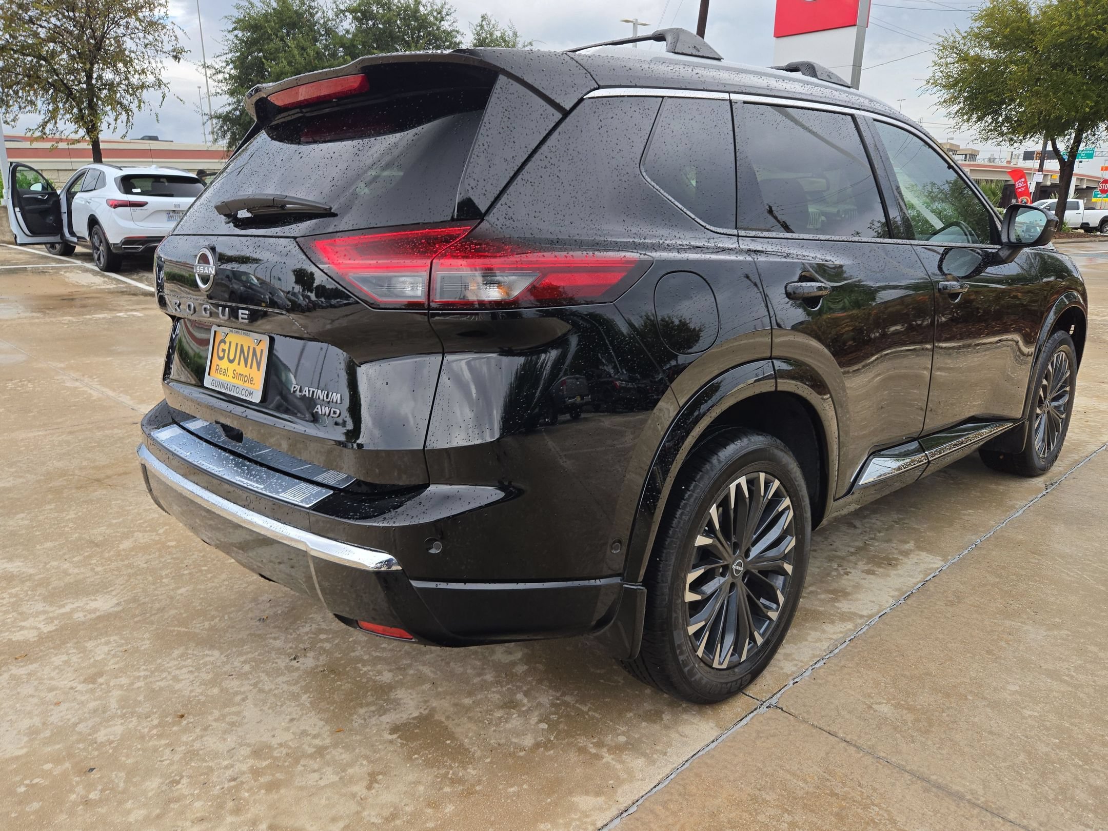 Certified 2026 Nissan Rogue Platinum w/ Platinum Premium Package AWD/4WD image 3