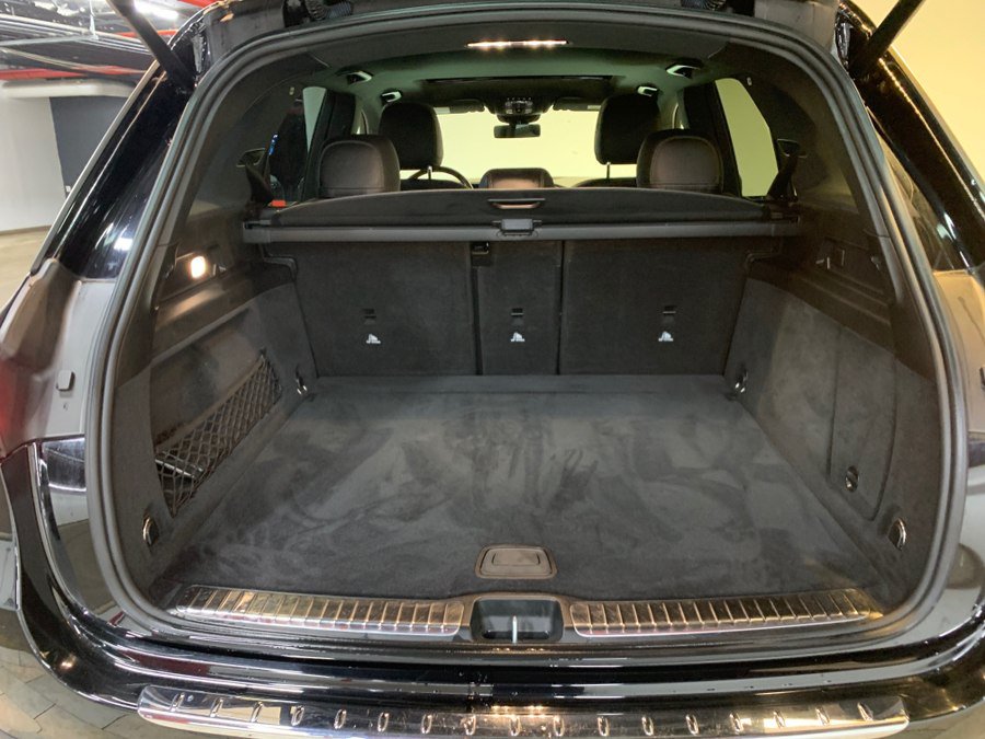 Used 2022 Mercedes-Benz GLE 350 4MATIC w/ Premium Package image 57
