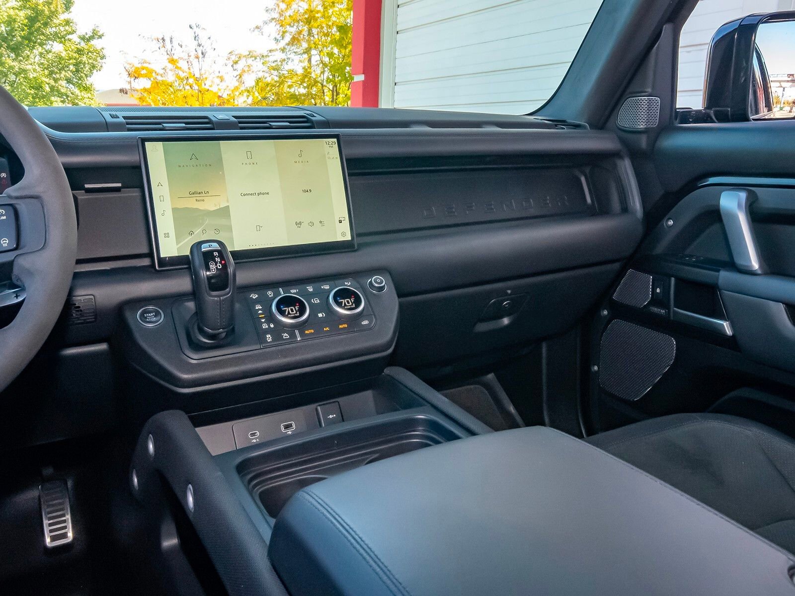 Used 2022 Land Rover Defender 110 V8 image 24