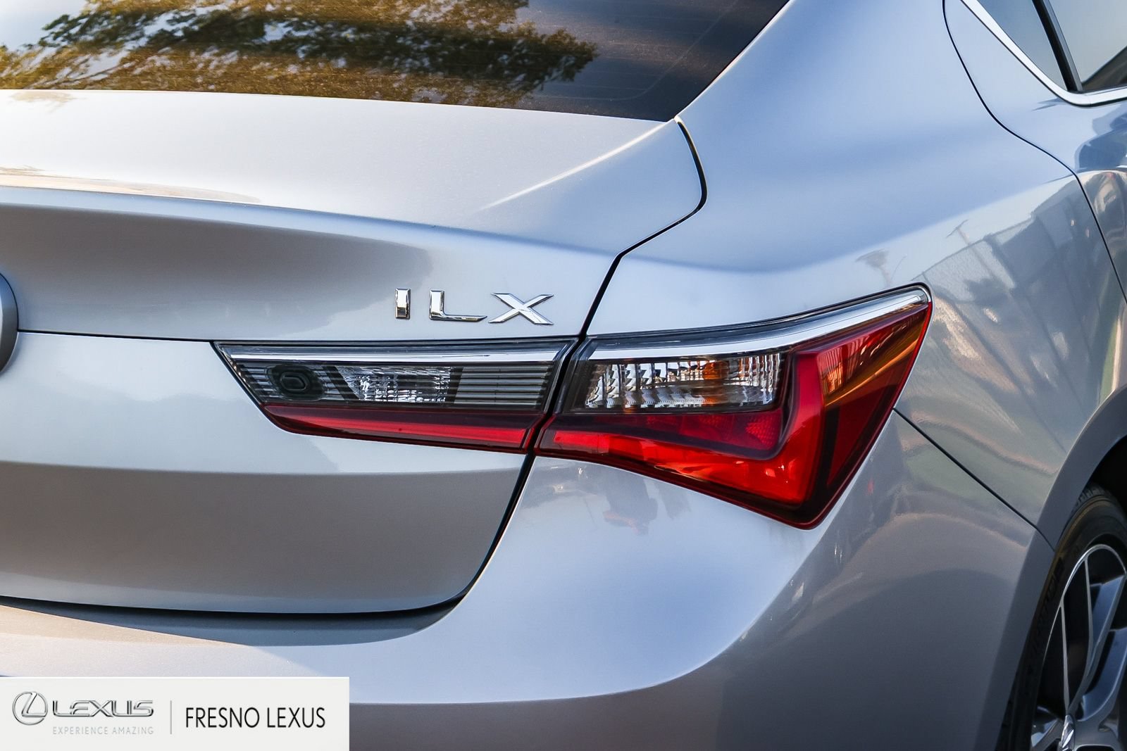 Used 2019 Acura ILX w/ Premium Package FWD image 7