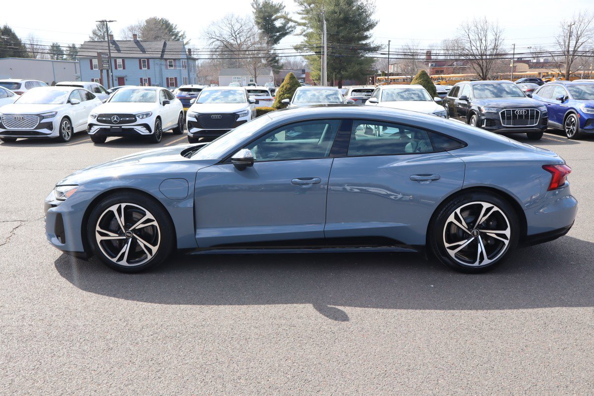 Used 2022 Audi e-tron GT Premium Plus w/ Performance Package image 8