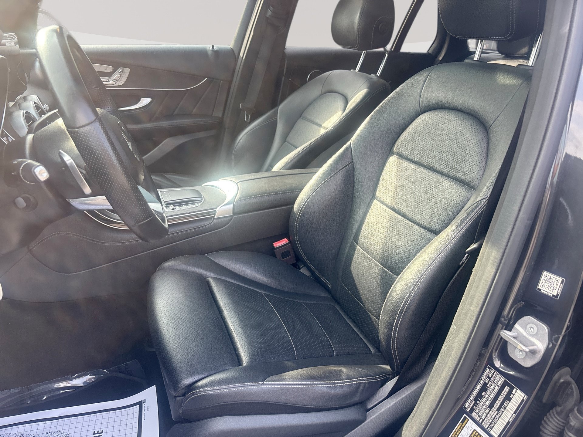 Used 2021 Mercedes-Benz GLC 300 w/ AMG Line image 13