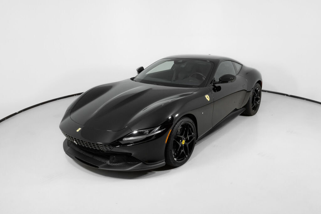 Used 2024 Ferrari Roma image 2
