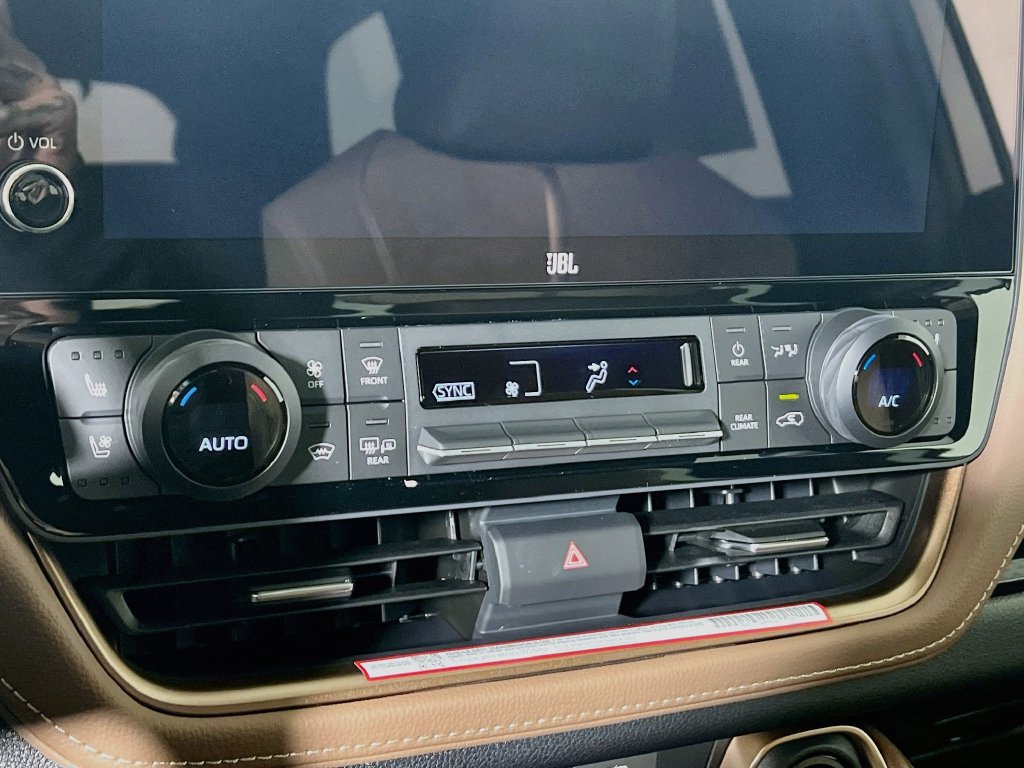 New 2026 Toyota Grand Highlander AWD Hybrid image 13