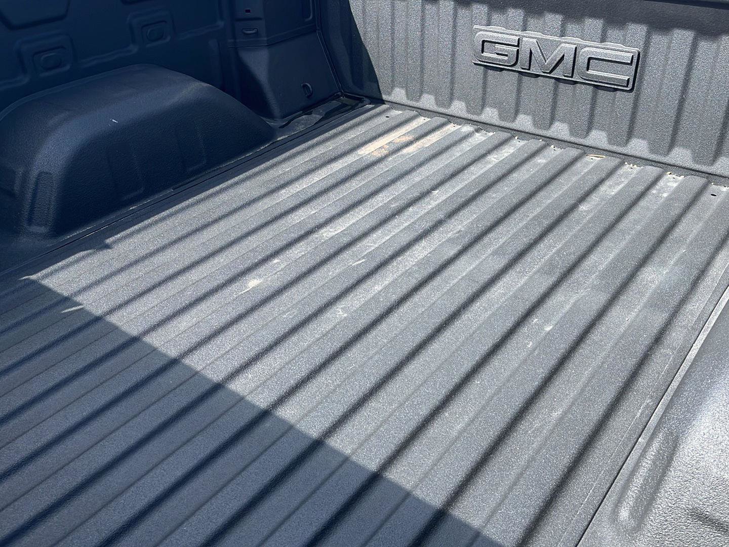 Used 2025 GMC Sierra 1500 AT4 image 24