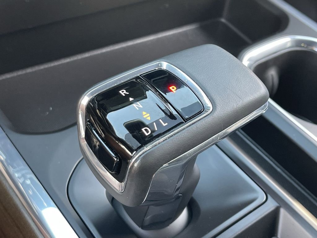 Used 2024 Chevrolet Silverado 1500 High Country w/ High Country Premium Package image 16