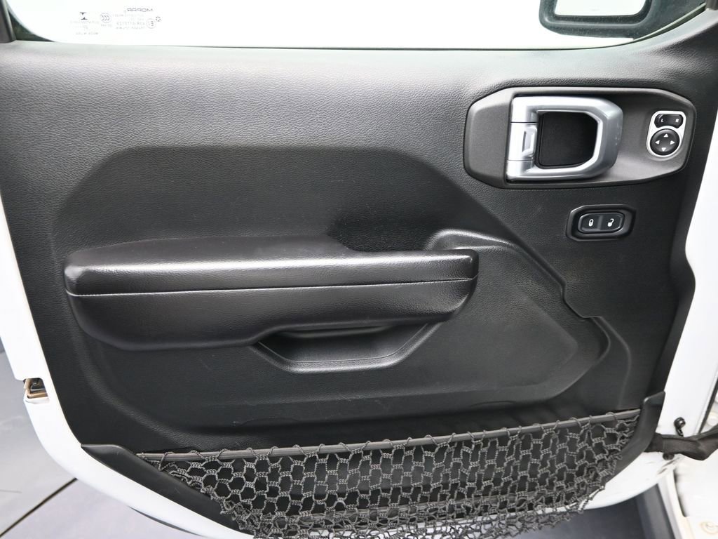 Used 2021 Jeep Wrangler Unlimited Rubicon w/ Steel Bumper Group image 11