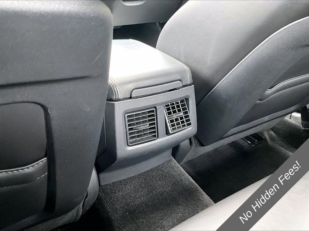 Used 2012 Dodge Challenger R/T RWD image 29