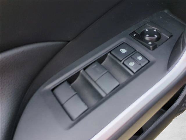 Used 2020 Toyota RAV4 LE AWD/4WD image 9