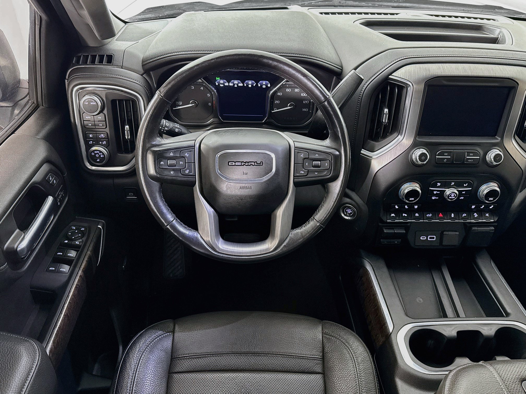 Used 2020 GMC Sierra 1500 Denali w/ Denali Ultimate Package AWD/4WD image 24