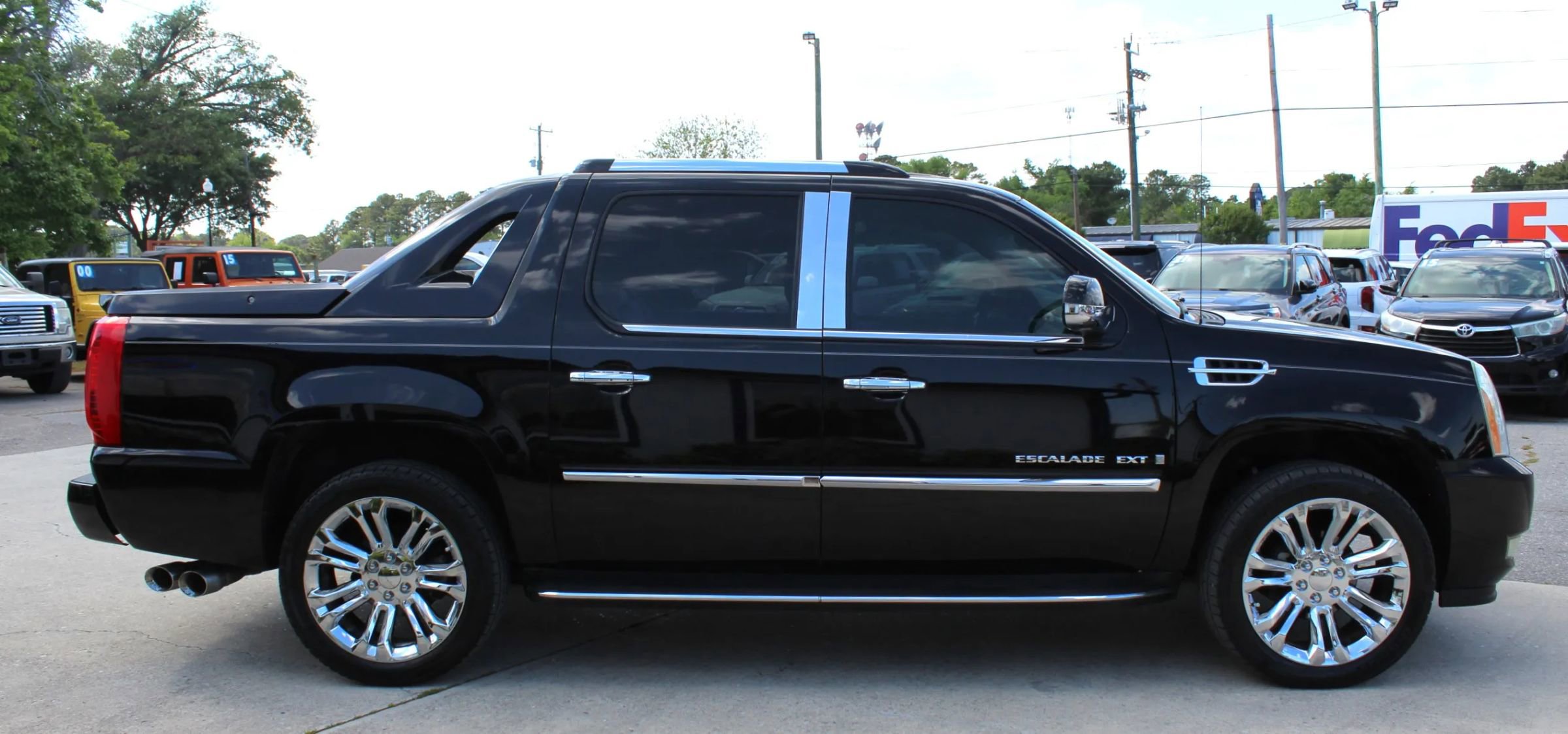 Used 2008 Cadillac Escalade EXT AWD/4WD image 6