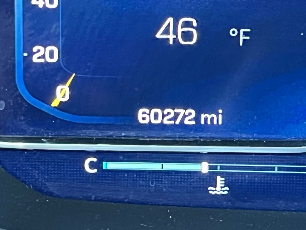 Used 2024 Chevrolet Suburban LT image 27