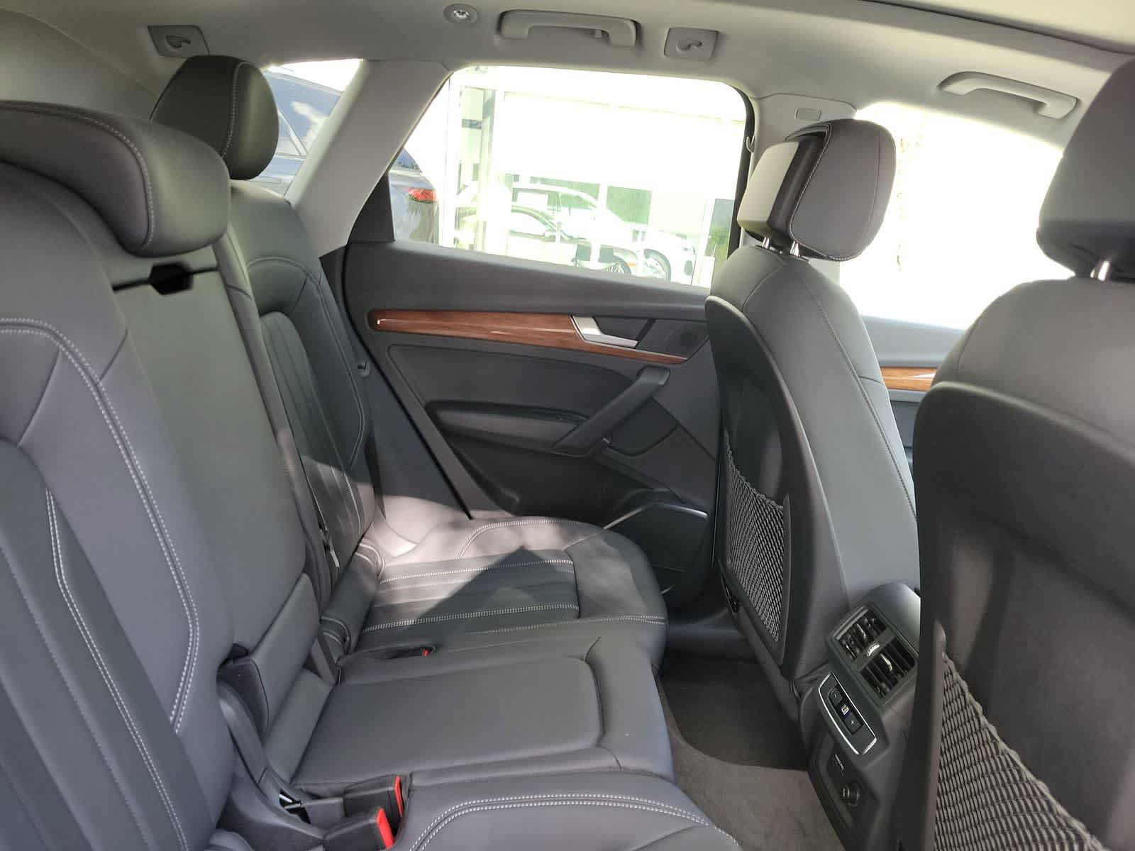 Used 2023 Audi Q5 2.0T Premium w/ Convenience Package AWD/4WD image 21