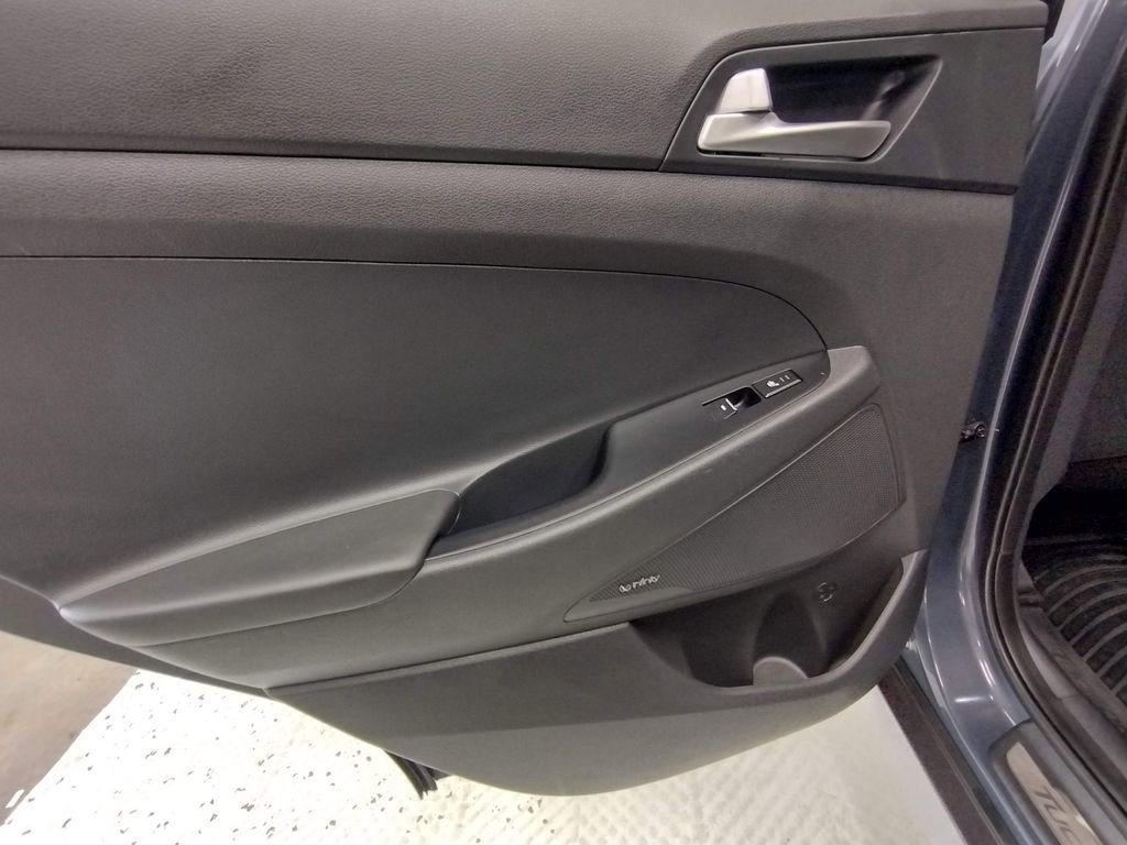 Used 2021 Hyundai Tucson Ultimate w/ Cargo Package image 27