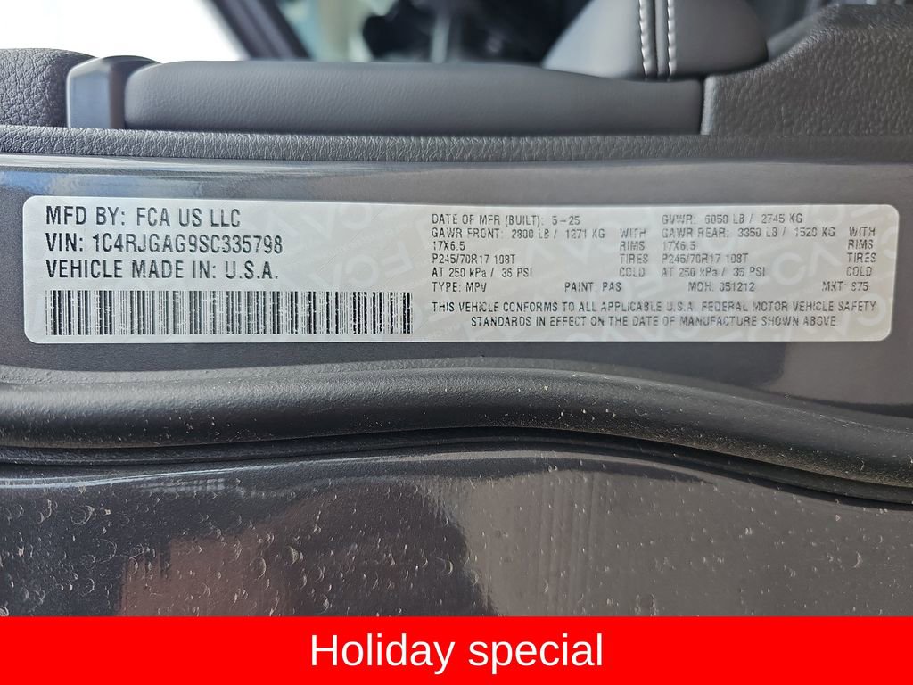 New 2025 Jeep Grand Cherokee Laredo w/ Luxury Tech Group I image 41