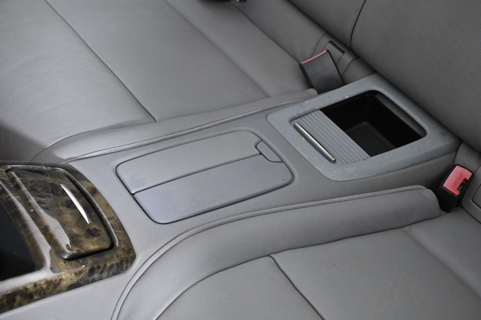 Used 2008 BMW 335i Convertible image 26