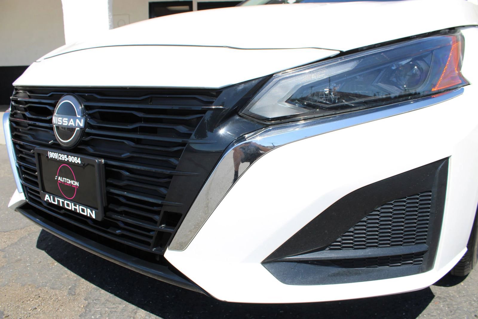 Used 2024 Nissan Altima 2.5 S image 3