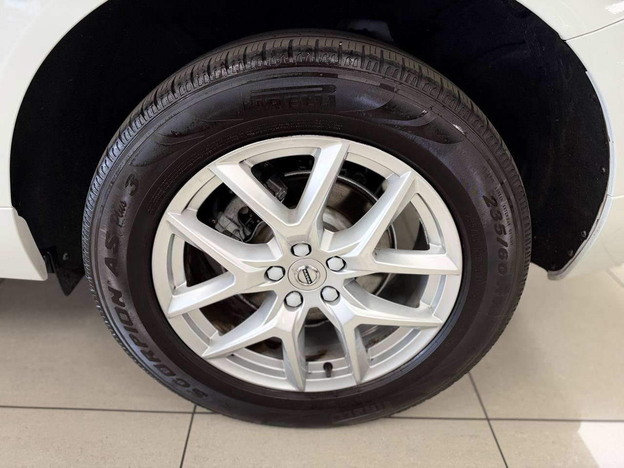 Used 2020 Volvo XC60 T5 Momentum AWD/4WD image 28