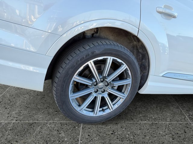 Used 2017 Audi Q7 3.0T Prestige image 10