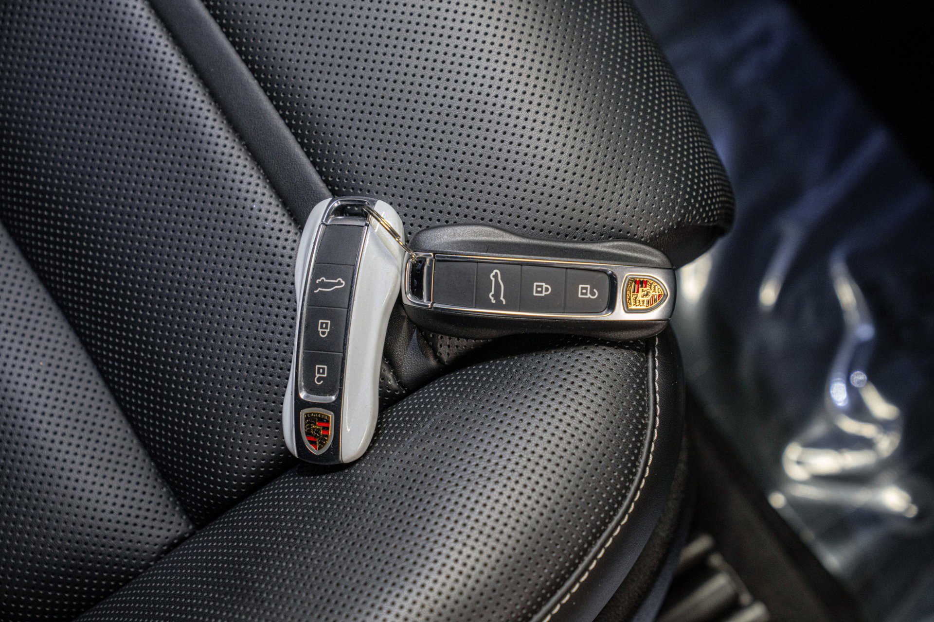 Used 2023 Porsche Cayenne Turbo GT image 22