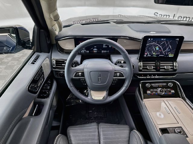Used 2019 Lincoln Navigator Black Label AWD/4WD image 24