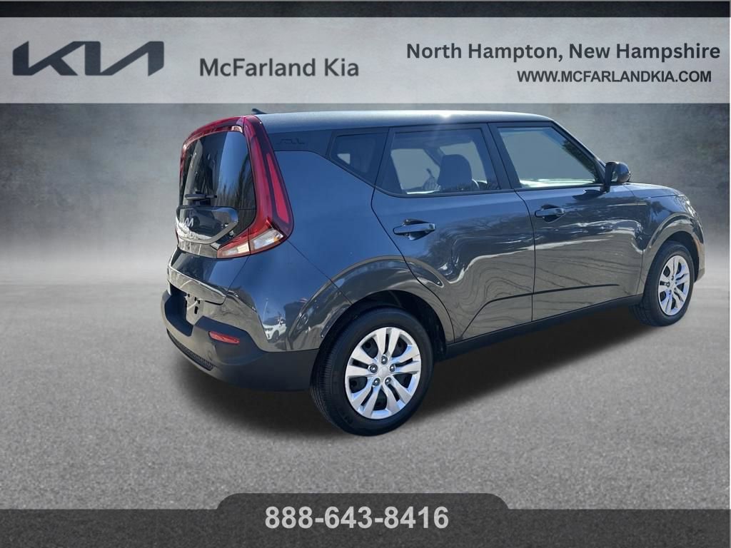 Used 2022 Kia Soul LX image 7