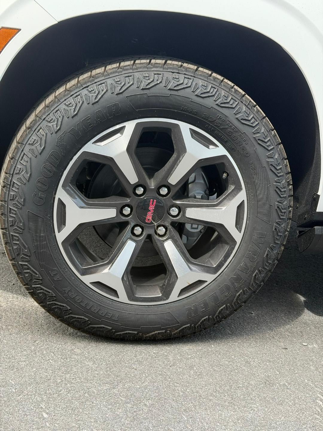 New 2026 GMC Yukon AT4 Ultimate w/ LPO, Floor Liner Package AWD/4WD image 57
